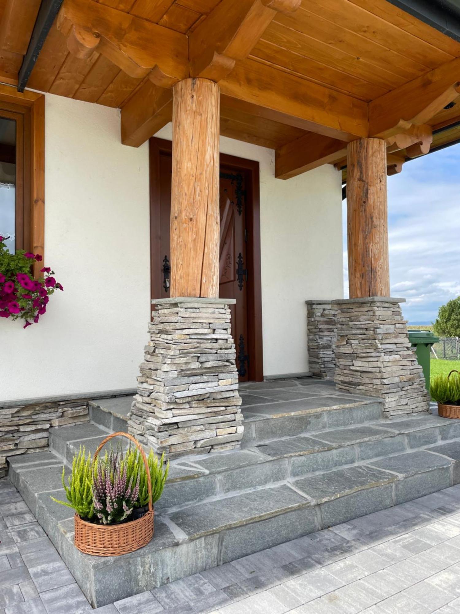 Stylove Domki Banska Nizna Domki Z Jacuzzi Exterior photo